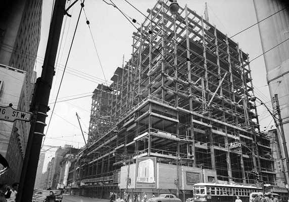 Construction of the Bank of Nova Scotia building on the northeast corner of King and Bay, 1940s