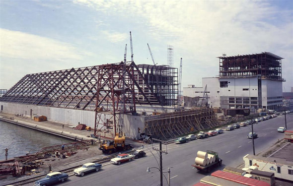 Redpath Sugar under construction on Queens Quay, 1950s