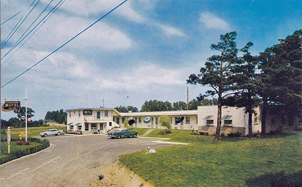 Postcard view of the Scarboro Motel, 1950s,