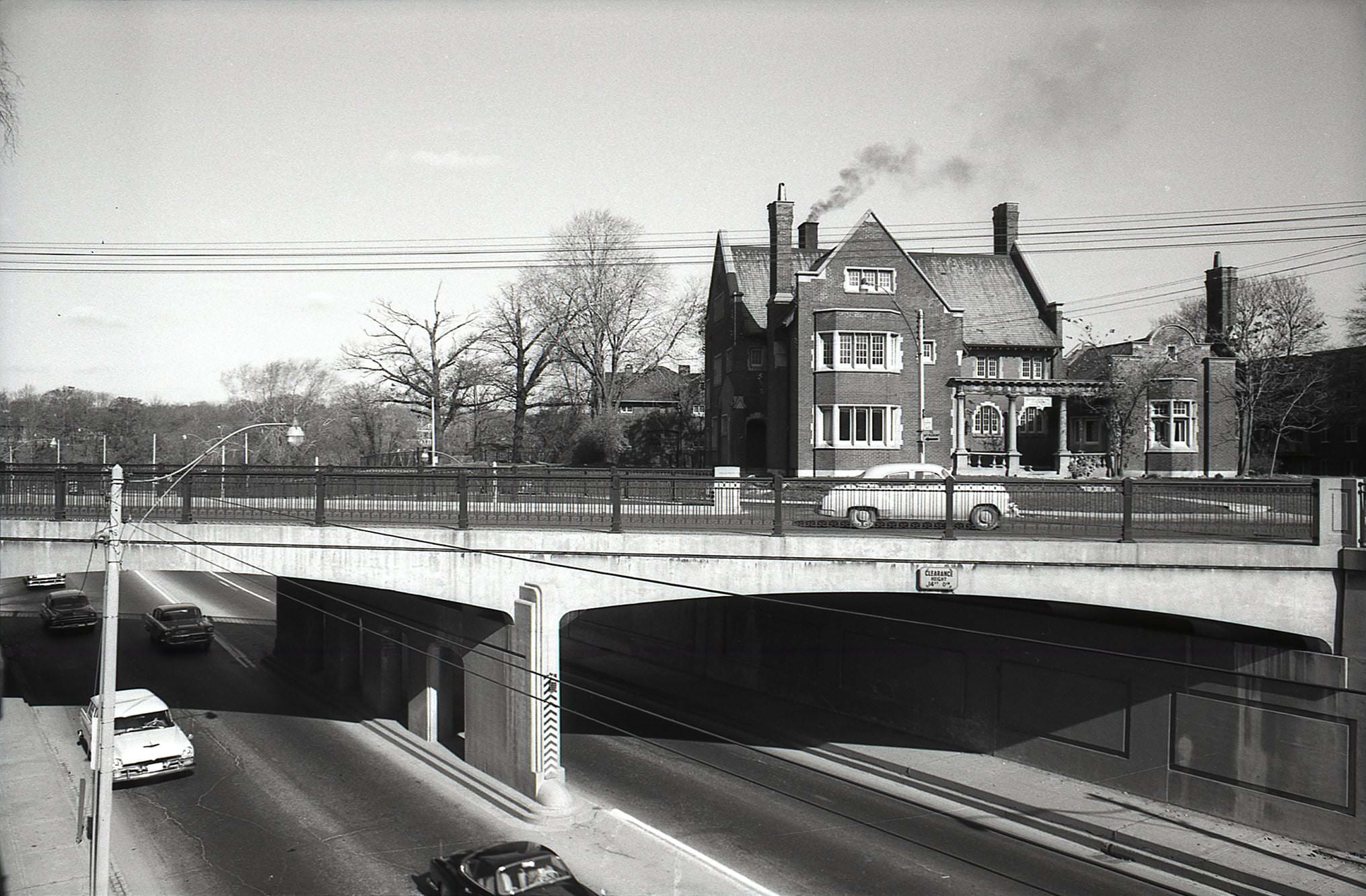 Looking northeast, a nice view of 146 Crescent Road, at Mount Pleasant, early 1960s. Mooredale House Community Centre. Another heritage property: Baillie House, 1902, Sprott & Rolph.