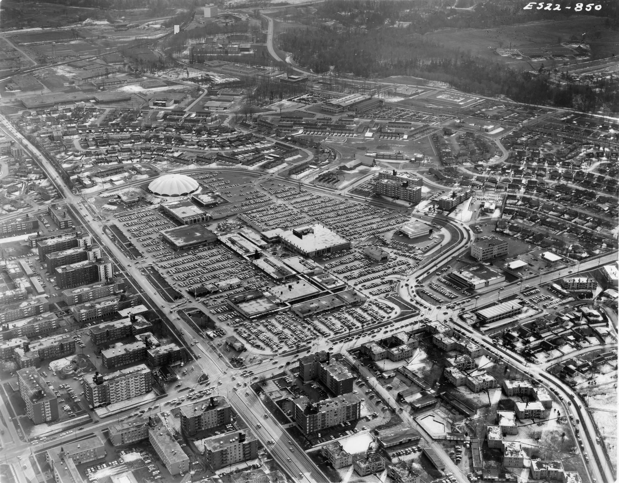 A Lockwood Survey aerial photograph of Don Mills, 1968