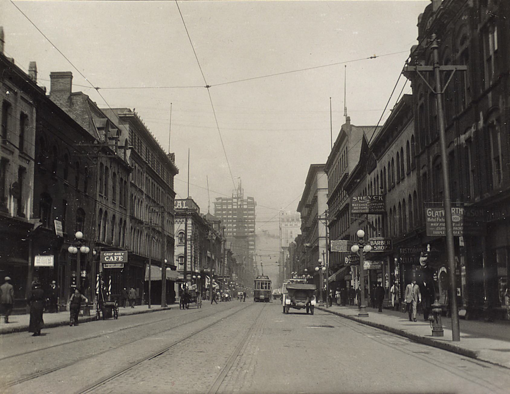 King Street West, looking east from west of York Street, 1914.