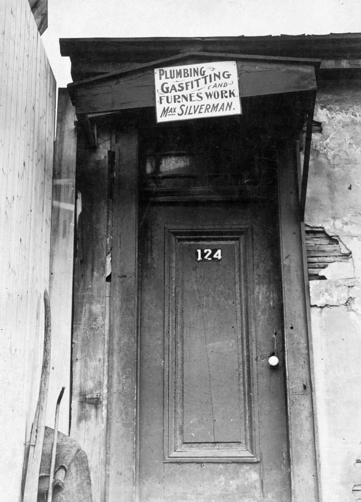 Max Silverman's business sign, Agnes Street (Now Dundas St. W.), 1907