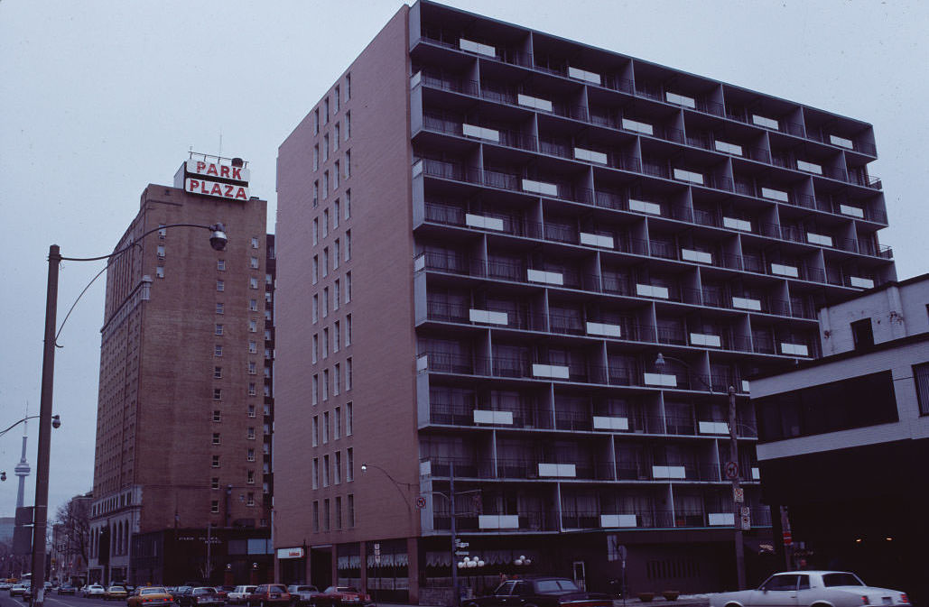 Bobbe Logan Salon - 88 Avenue Road, 1976