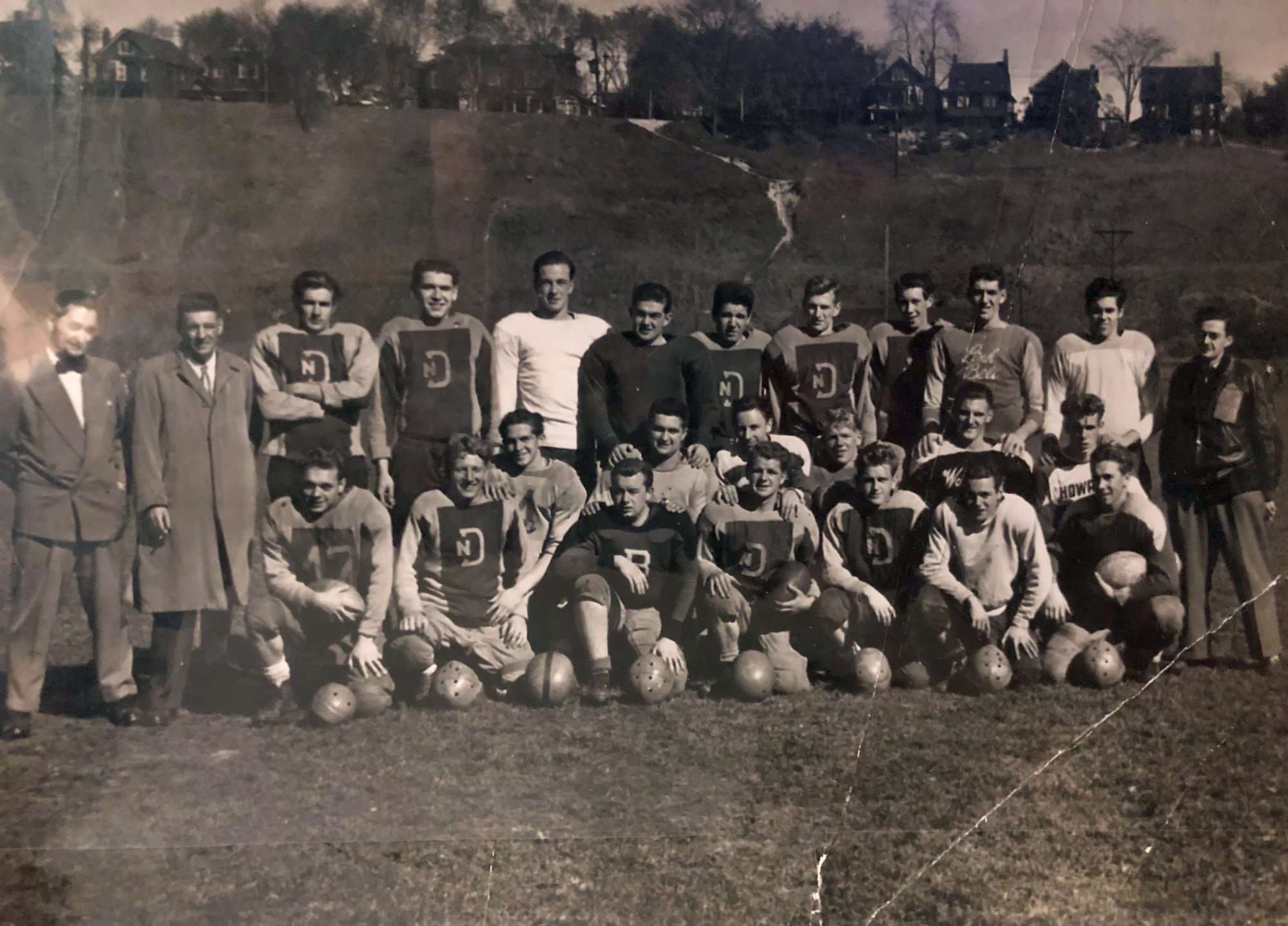 Robert Anderson played for Notre Dame football club, 1945