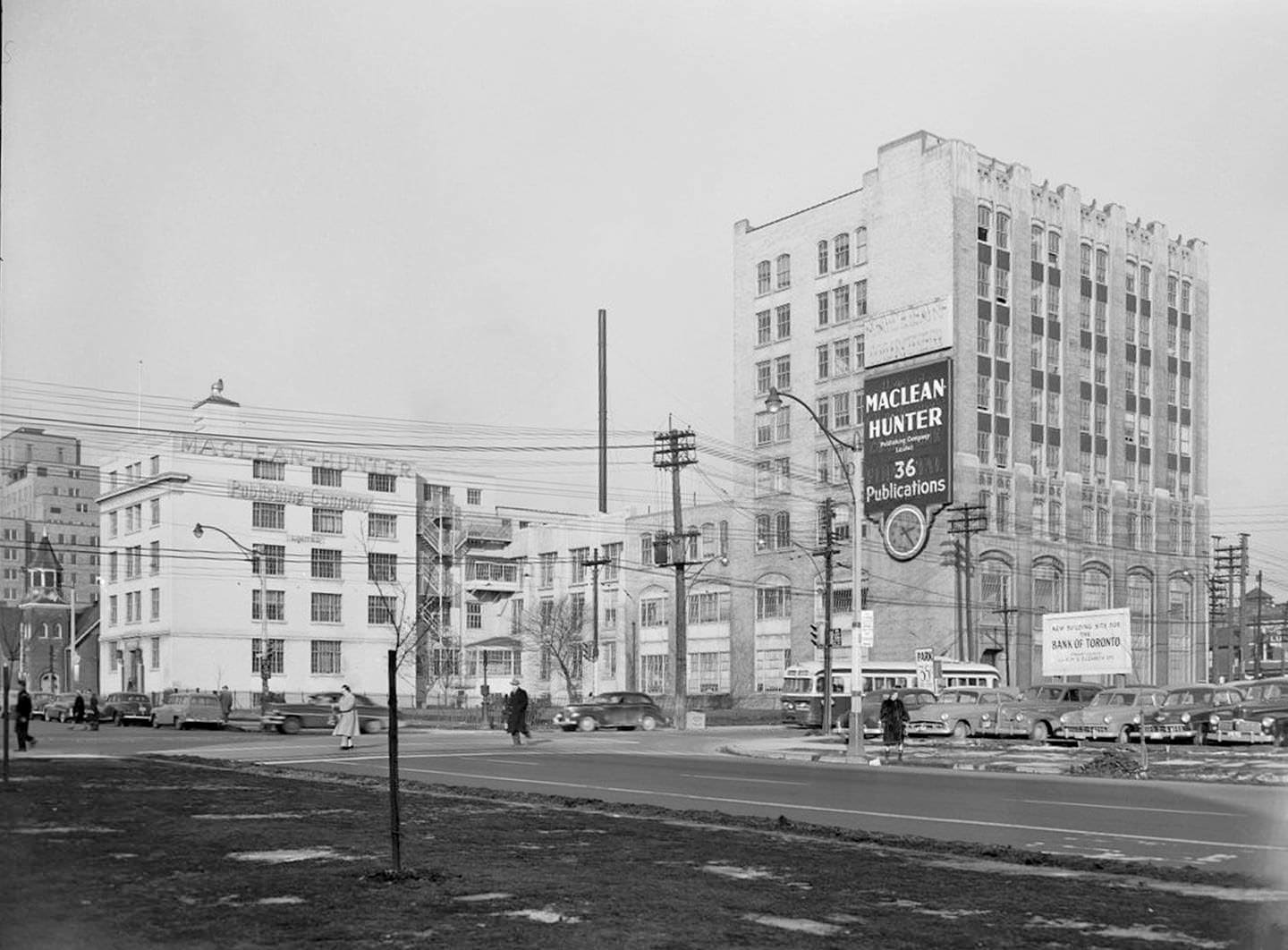 MacLean Hunter Building, Dundas Street at University Avenue, 1950.