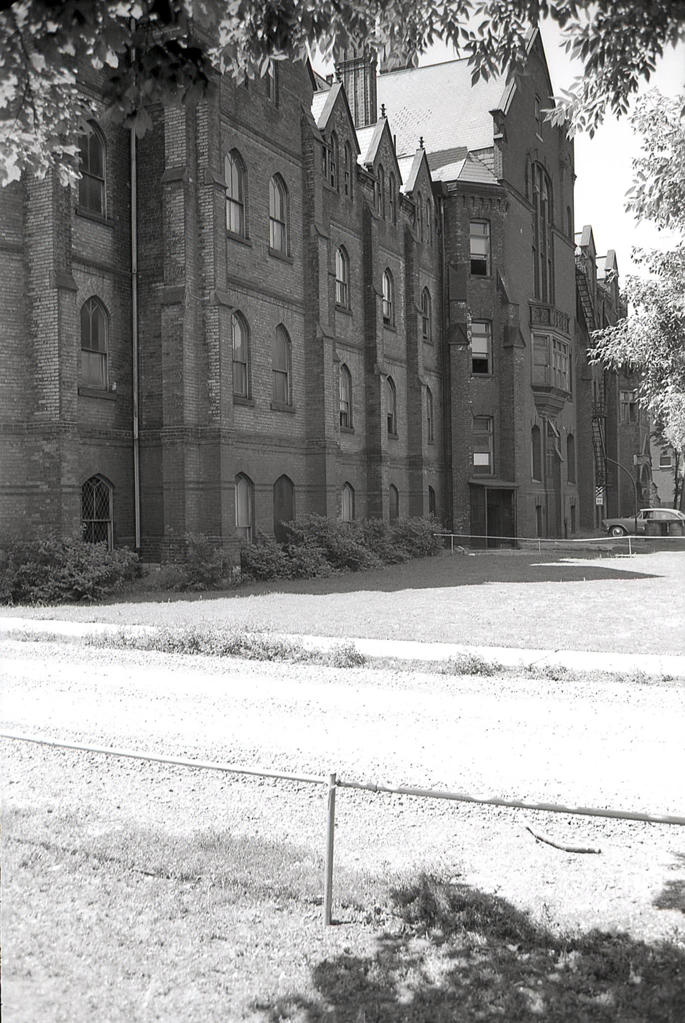 Old Loretto Abbey, 403 Wellington St. W., circa late 1950s.