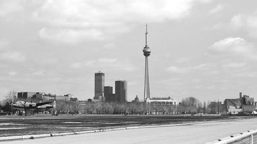 Toronto Skyline in April 1975. The CN Tower and the BMO building at King and Bay are under construction.