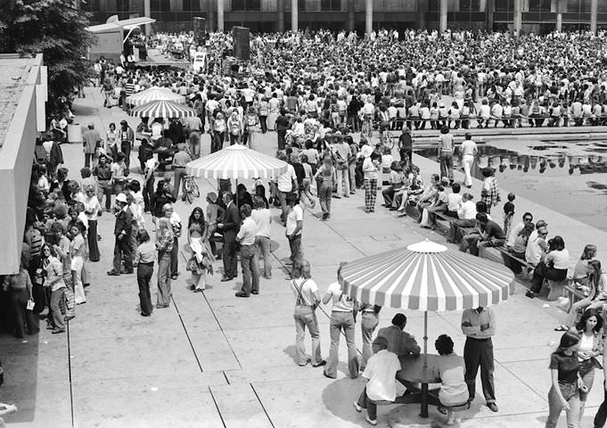 Free concert at City Hall, 1980s