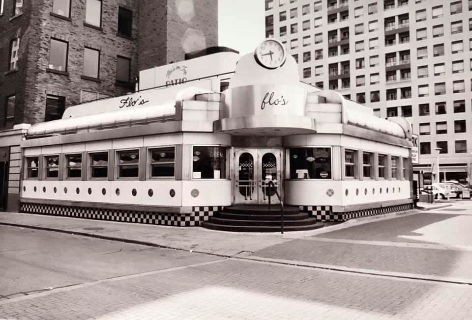 Flo’s in Yorkville, 1960s