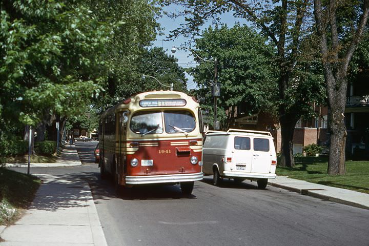 Forest Hill bus on Lonsdale wb at Baker st., 1973