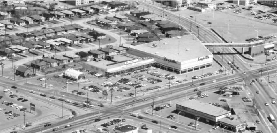 Brimley & Eglinton looking northeast. Red Barn, Sayvette and the bridge crossing Danforth Road, 1980s