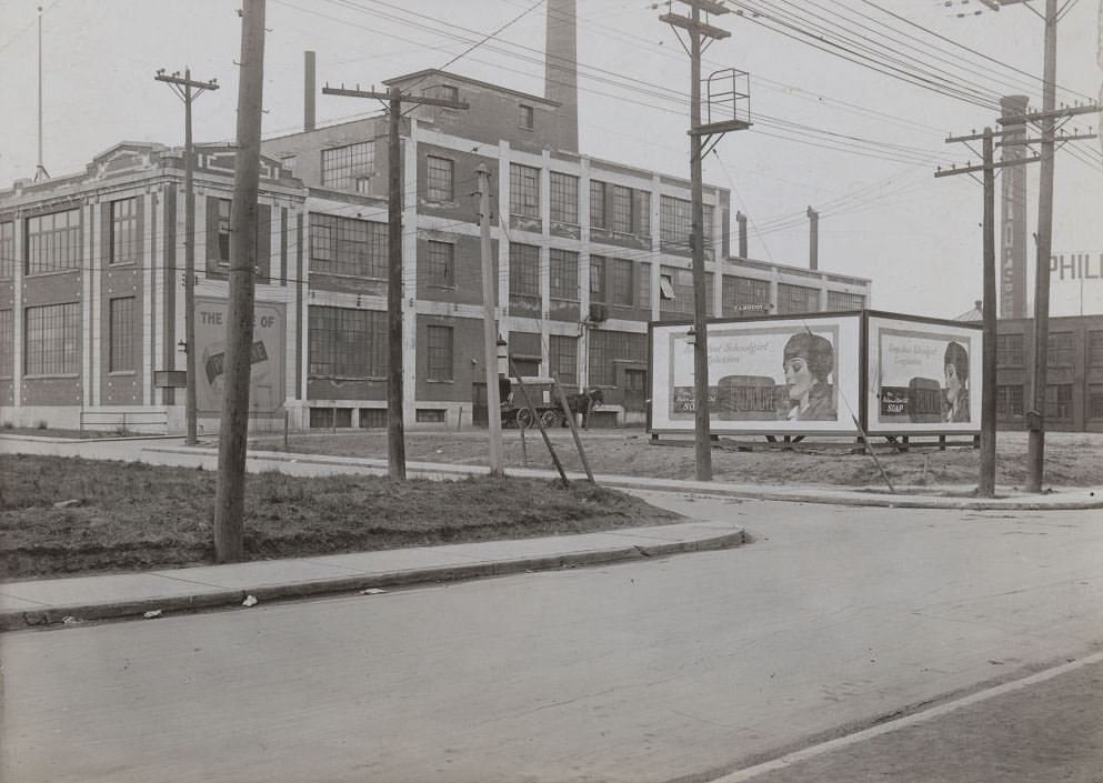 Palmolive Soap ad in somewhere Toronto, 1919