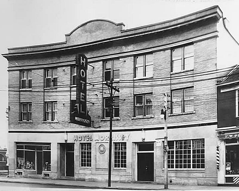The old Hotel Morrissey also known as The Morrissey Tavern at 817 Yonge Street, Toronto, 1970