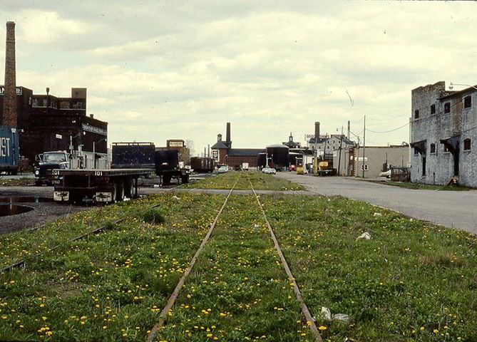 Esplanade looking east from princess st, 1980s