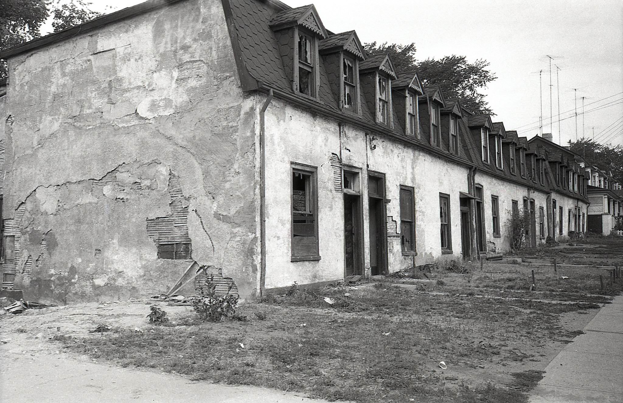 928-938ish Dufferin Street, c.1960s. The houses were rental, owned by the Denison Estate and sold in the late 1920s, just south of what is now Croatia Street.