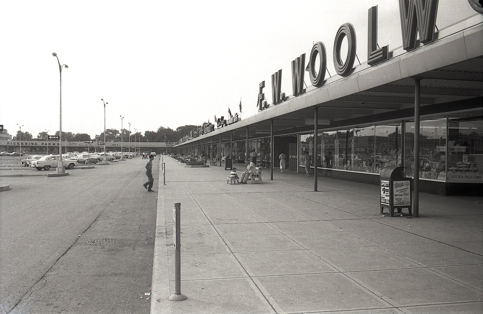 Dufferin Plaza Shopping Centre, 1960s. 782-906 Dufferin. This view, looking south down what would be the main corridor of the now-enclosed Dufferin Mall.