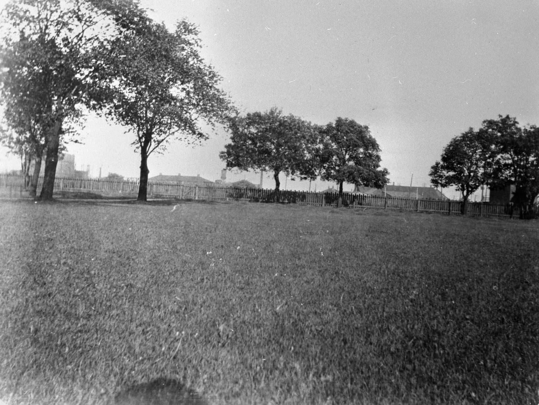 Military Burying Ground, Strachan Avenue, west of Fort York, 1926.