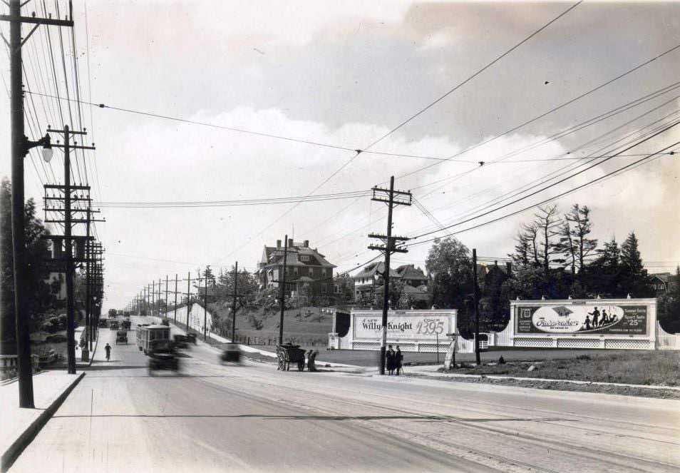 Yonge looking southwest from Chatsworth, 1920s