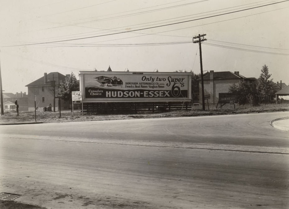 South-west corner of Yonge Street and Yonge Boulevard, 1920s