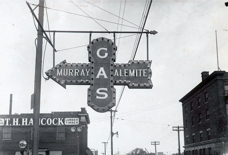 1376 Bloor Street West looking east, 1929