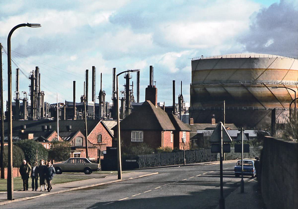 Tipton Gasworks, February 1980 The junction of Alexandra Road and Locarno Road, 10th February 1980.