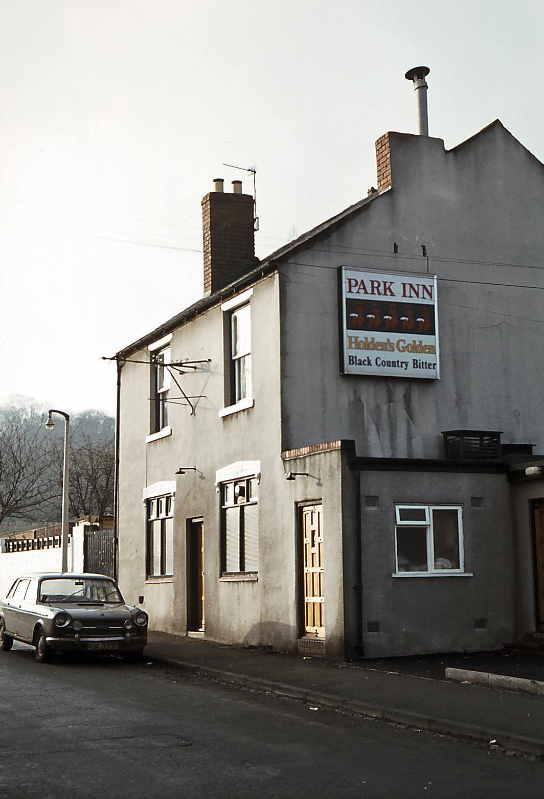 ParkInn, Woodsetton, Dudley, December 1978 The brewery tap of Holden’s Brewery.