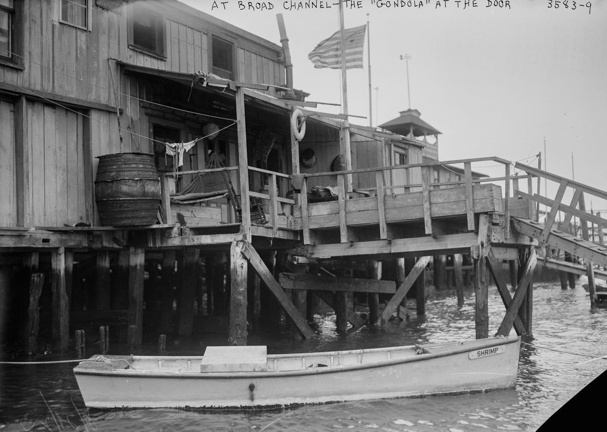 Fascinating Photos of Life at Broad Channel, New York City in the 1910s