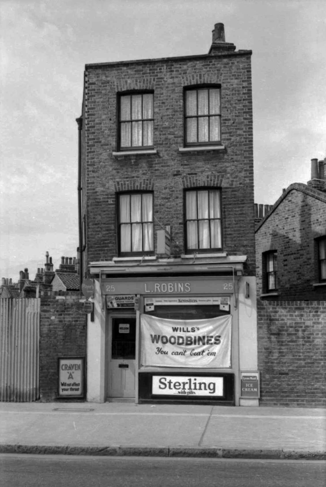 The Heart of the East End: Shops, Shoppers, and Shopkeepers in London's Multicultural Neighborhood in the 1960s