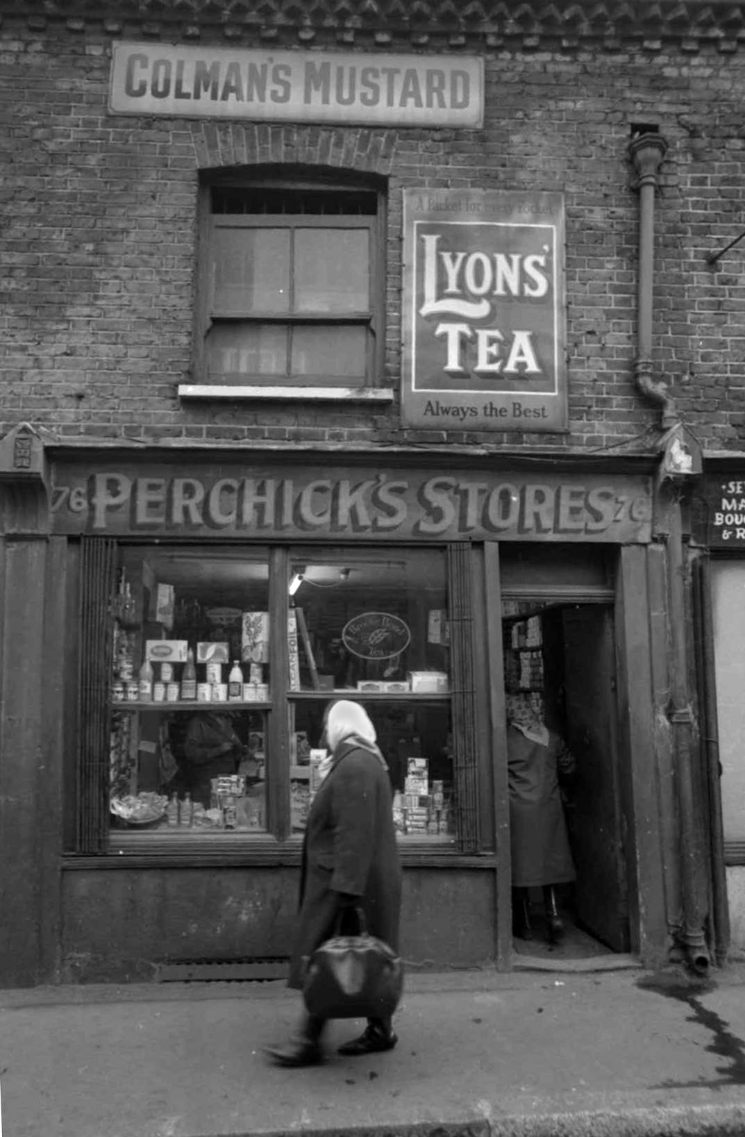 The Heart of the East End: Shops, Shoppers, and Shopkeepers in London's Multicultural Neighborhood in the 1960s