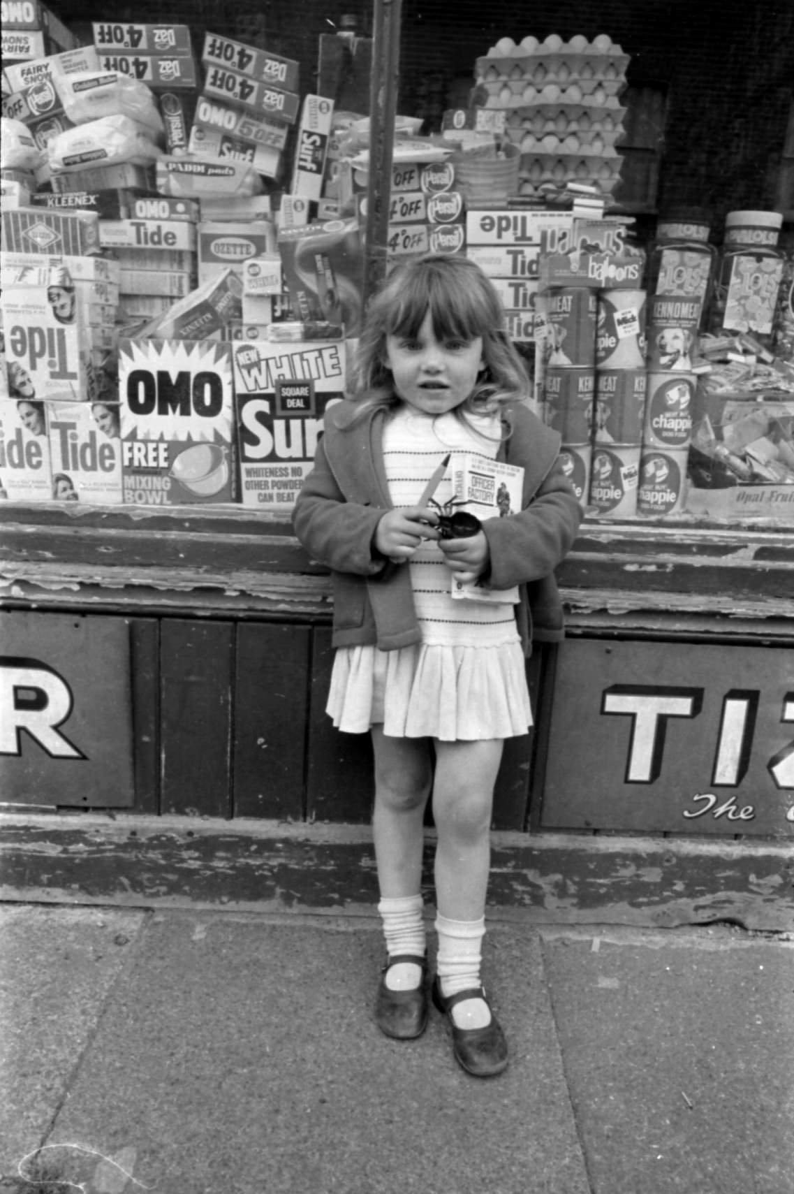 The Heart of the East End: Shops, Shoppers, and Shopkeepers in London's Multicultural Neighborhood in the 1960s