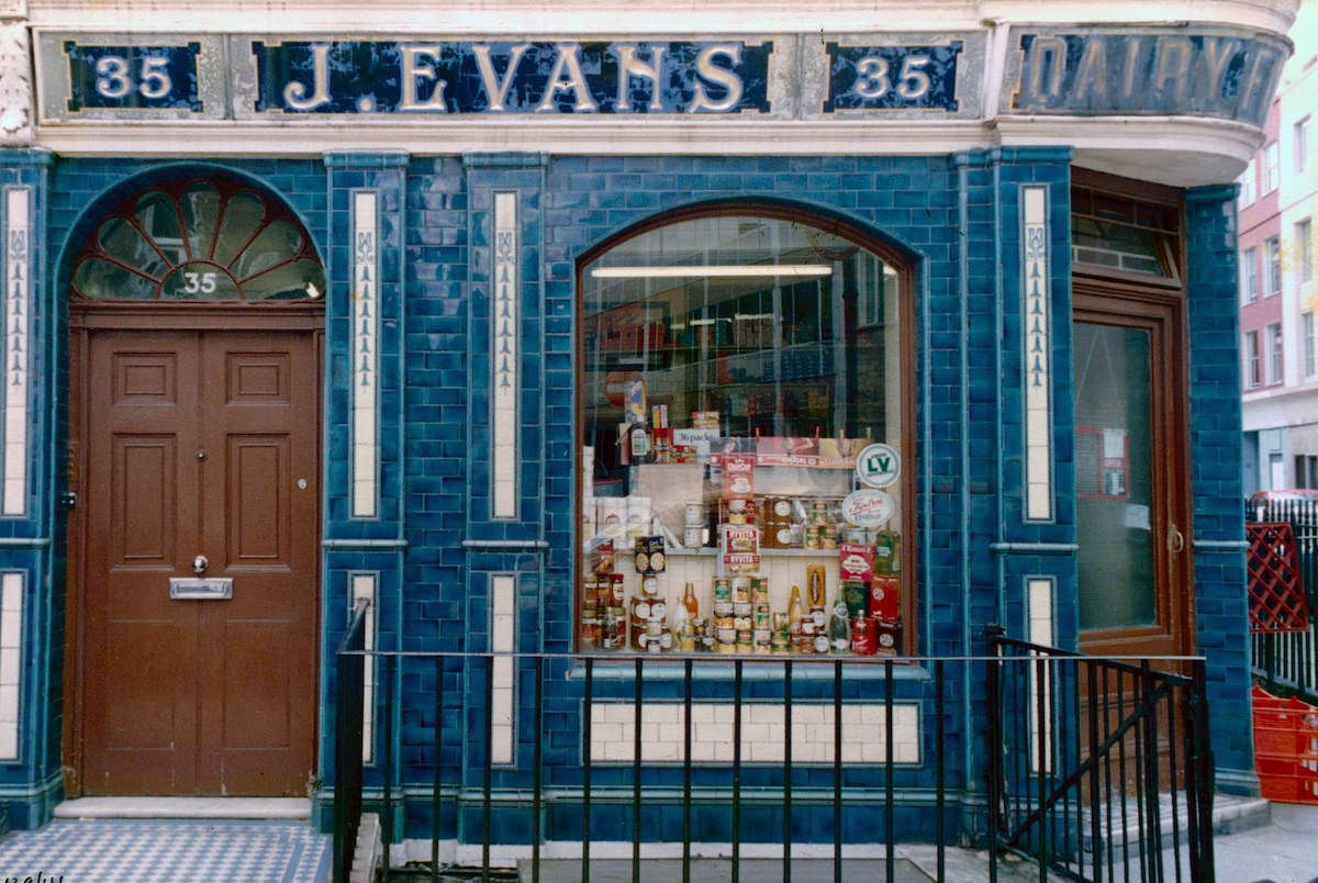 J Evans, Dairy, Conway St, Warren Street, Fitzrovia, 1985,