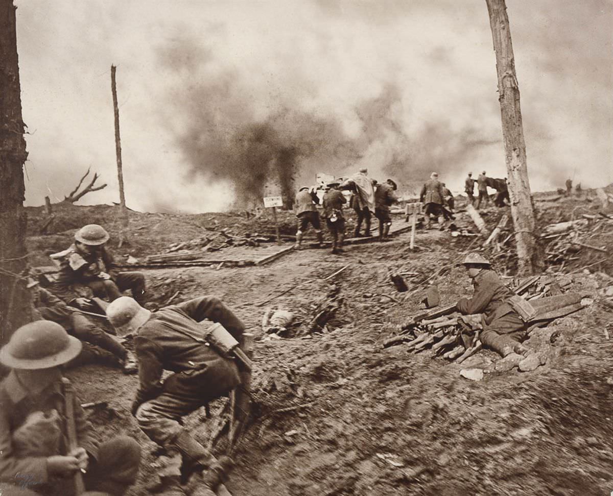 A Soldier's Perspective: Frank Hurley's WWI Western Front Photography
