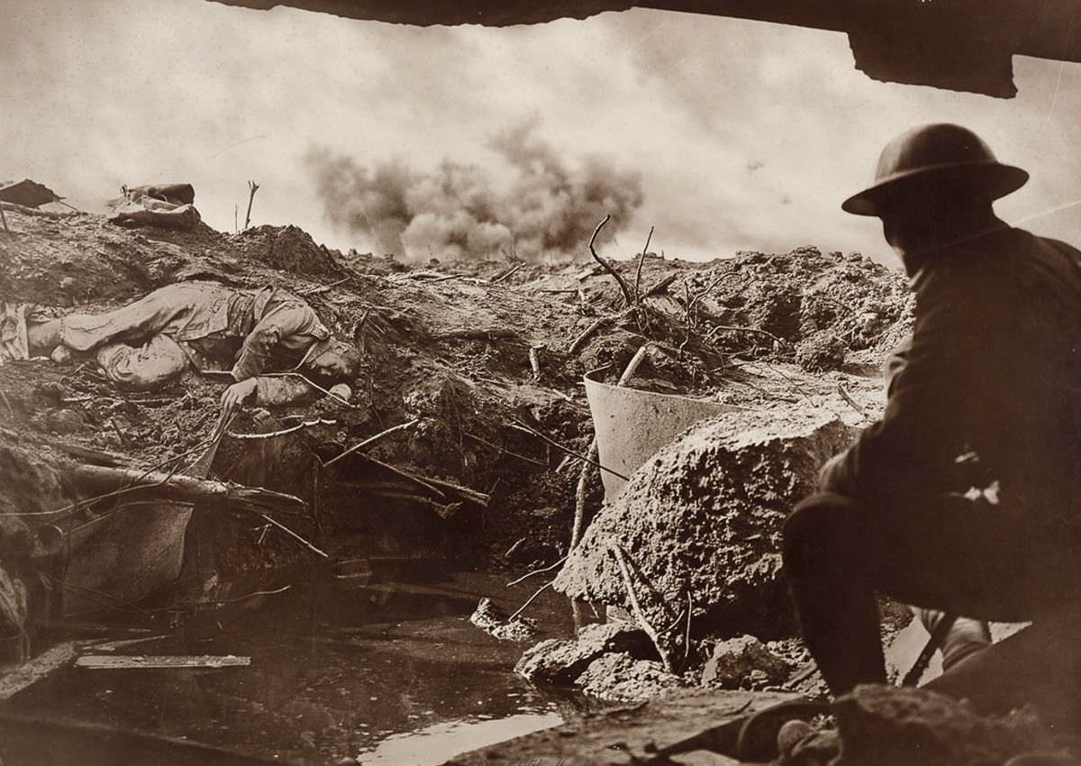 A Soldier's Perspective: Frank Hurley's WWI Western Front Photography