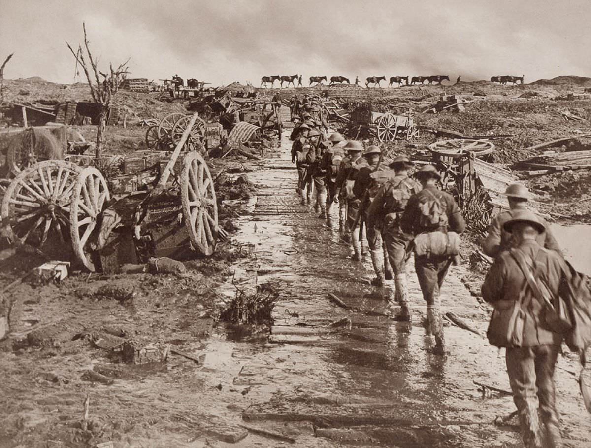 A Soldier's Perspective: Frank Hurley's WWI Western Front Photography