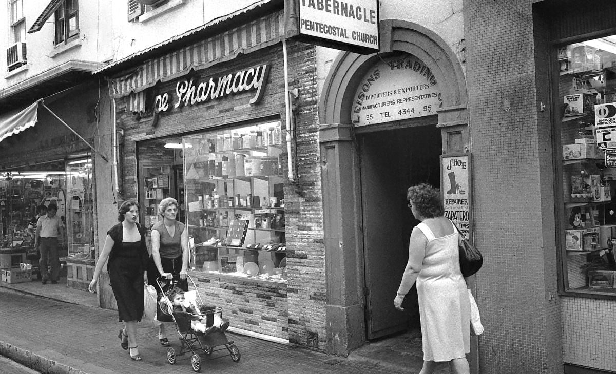 Gibraltar in 1980 through the Lens of a Spanish Photographer