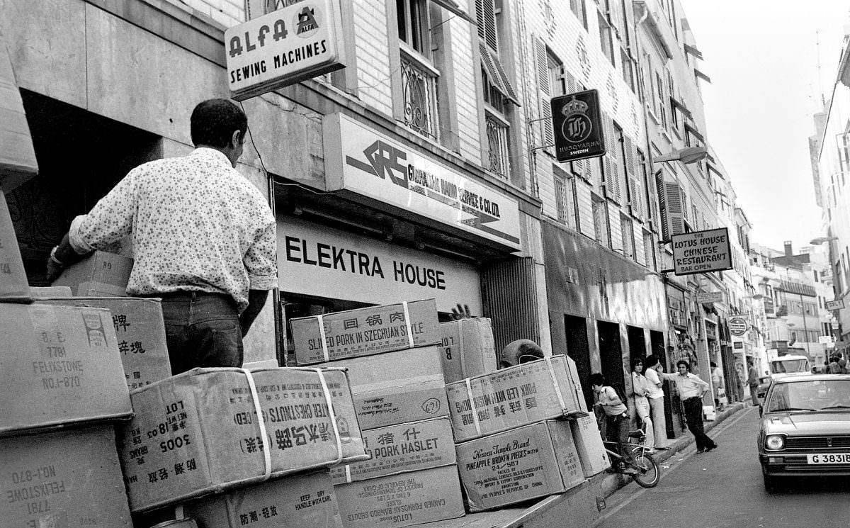 Gibraltar in 1980 through the Lens of a Spanish Photographer