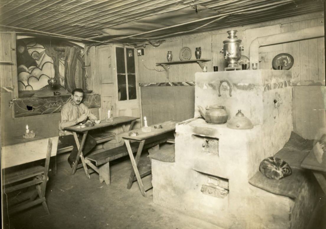 The Isba Tea Room on 4th St. Sachia–now a famous photographer in Europe