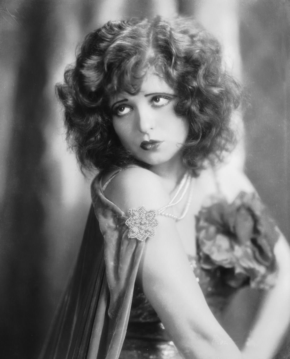 Clara Bow.