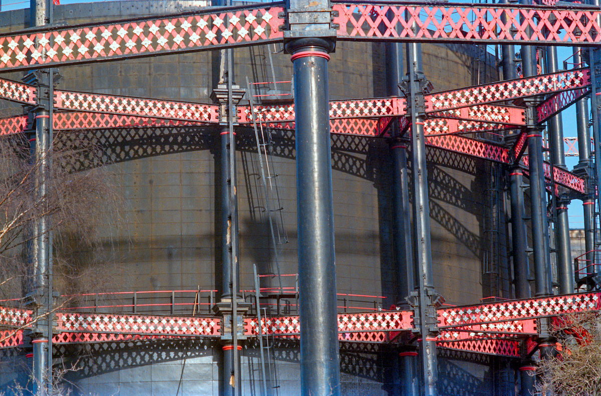 Gasholders, Goods Way, Kings Cross, Camden, 1990