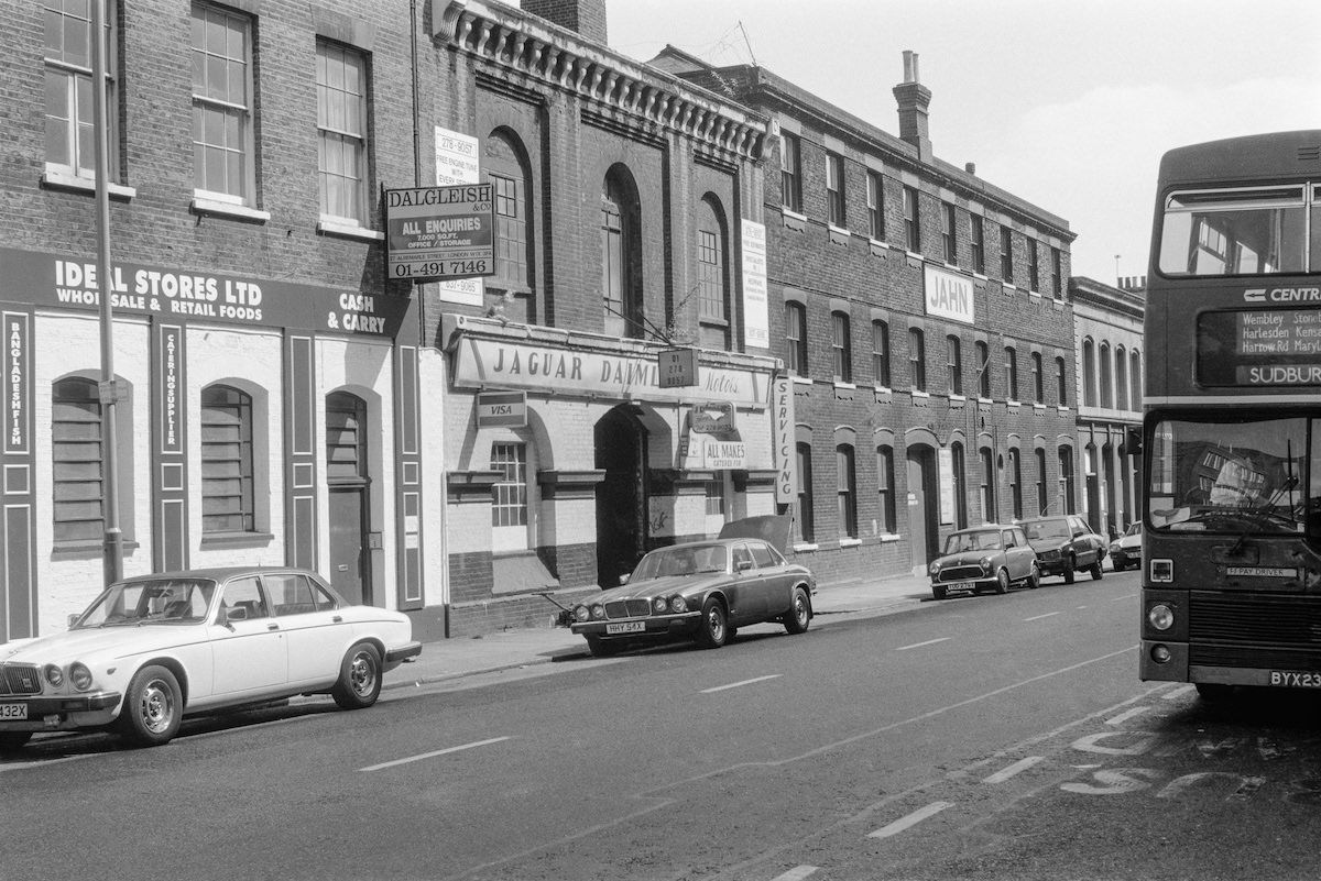 Ideal Stores, Jaguar Daimler Motors, Jahn, York Way, Kings Cross, Islington, 1990