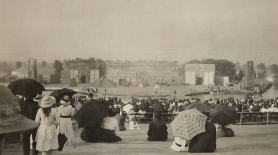 The audience seated for performance of the Pageant and Masque of St. Louis, 1914