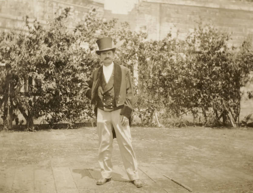 An actor in 19th century costume performed in the Pageant, Pageant and Masque of St. Louis, the drama depicting the history of St. Louis.