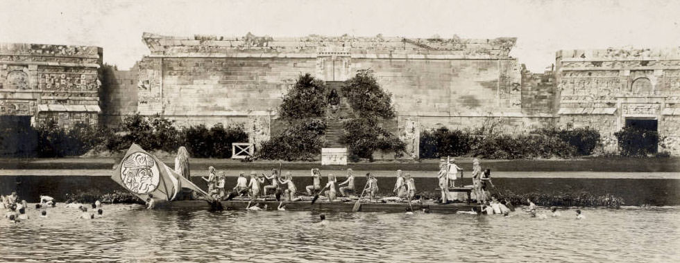 Arrival of Mississippi and young 'St. Louis', 1914