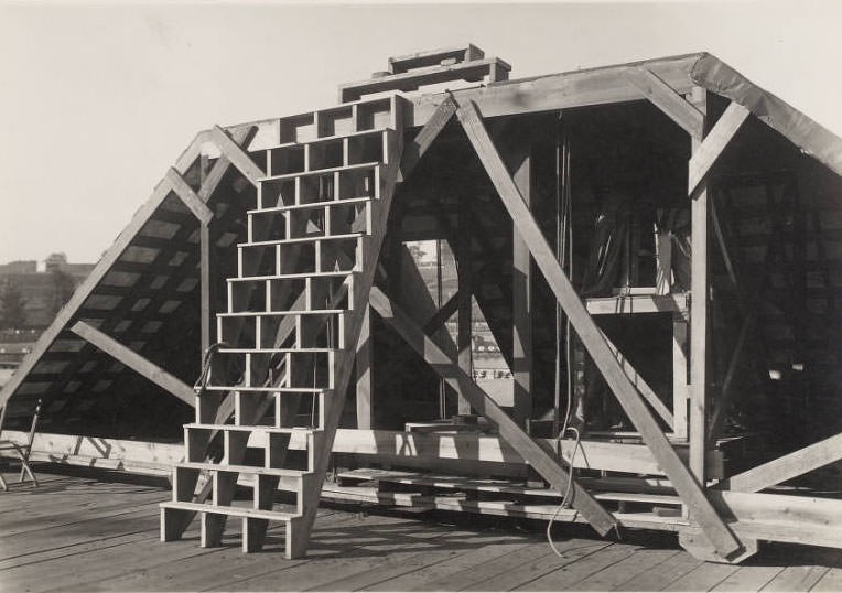 Construction of the stage for the Pageant and Masque of St. Louis, 1914