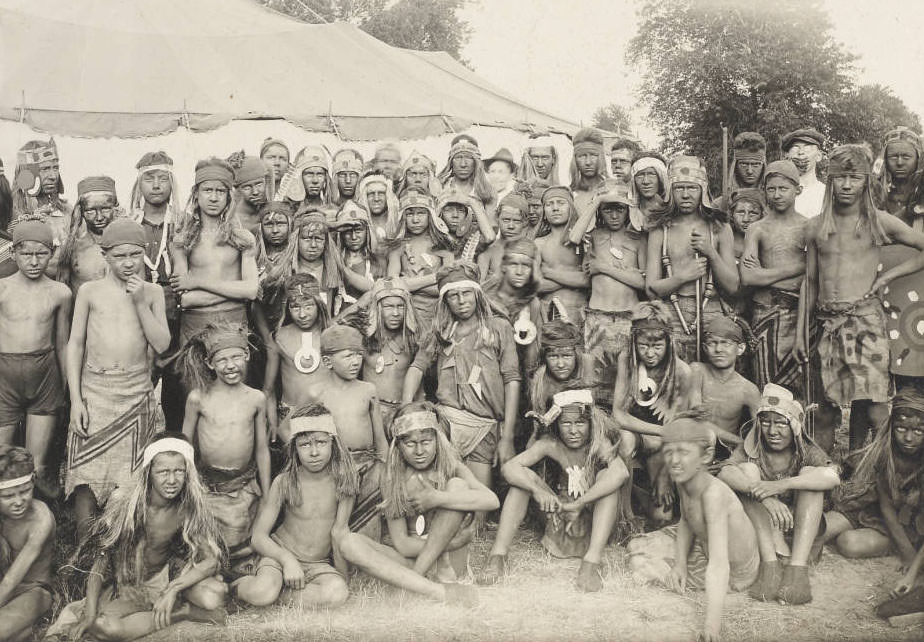 Group photograph of actors portraying American Indians in the Pageant, 1914
