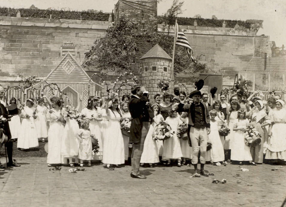 Lafayette and old Alexander Bellesime, Pageant, 1914