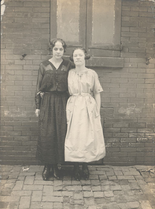 Fascinating Historical Portraits of People of South Philadelphia and Kensington in 1925