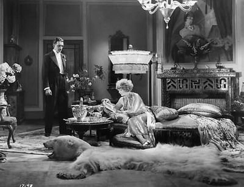 Gilda Gray and Jameson Thomas in Piccadilly (1929)