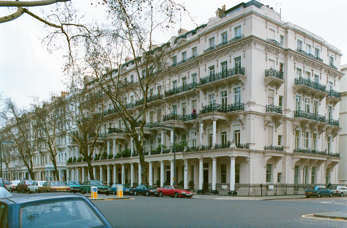 Queen’s Gate, Queen’s Gate Place, Knightsbridge, Kensington & Chelsea, 1988